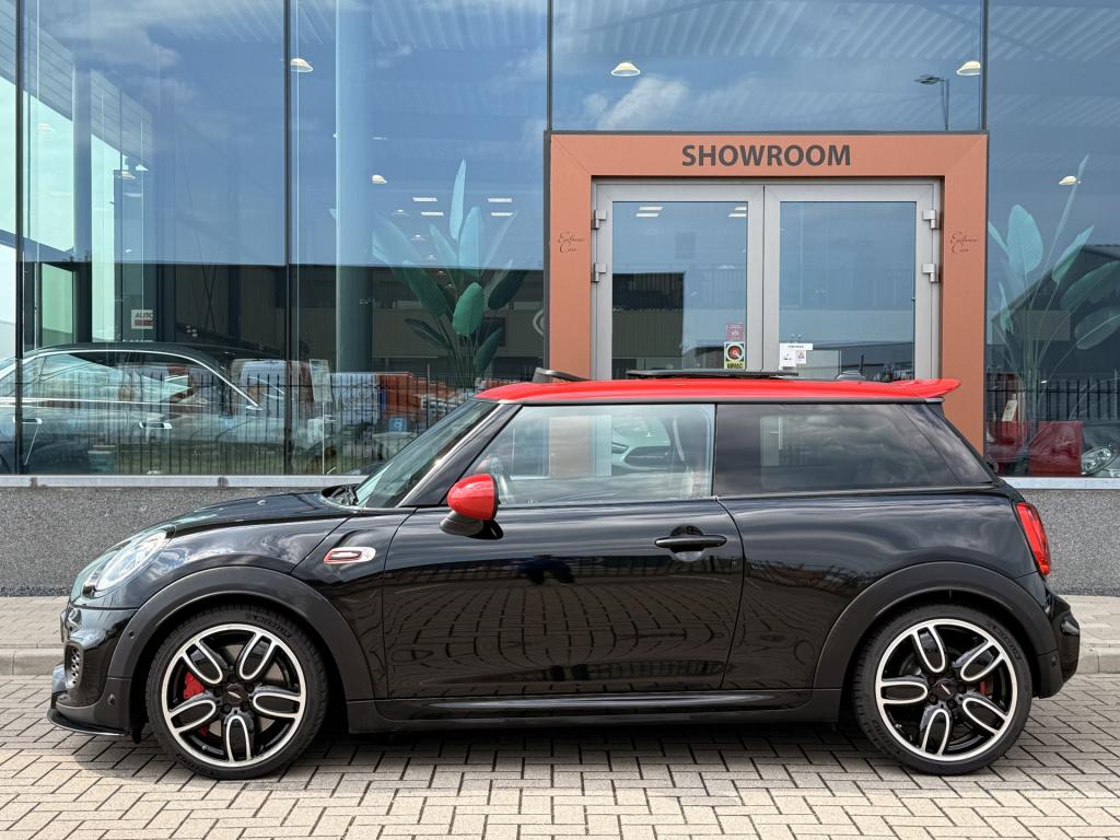 Mini 3-deurs 2.0 john cooper works s 232pk | acc | pano | head-up | harman 