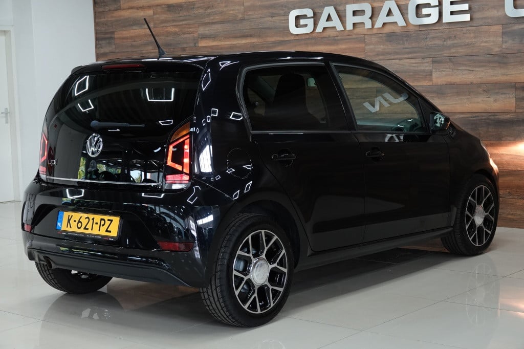 Volkswagen UP! 1.0 tsi high up! | cruise | pdc | bluetooth |