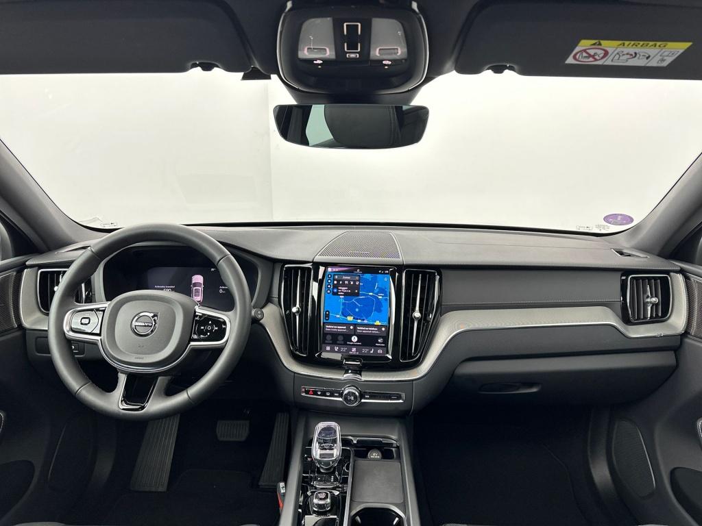 Volvo XC60 t6 398pk recharge ultra dark| pano| luchtvering| hud| 360camera