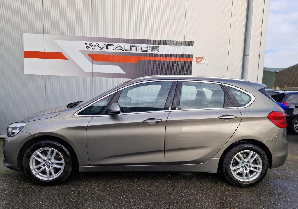 BMW 2-serie active tourer 218i essential
