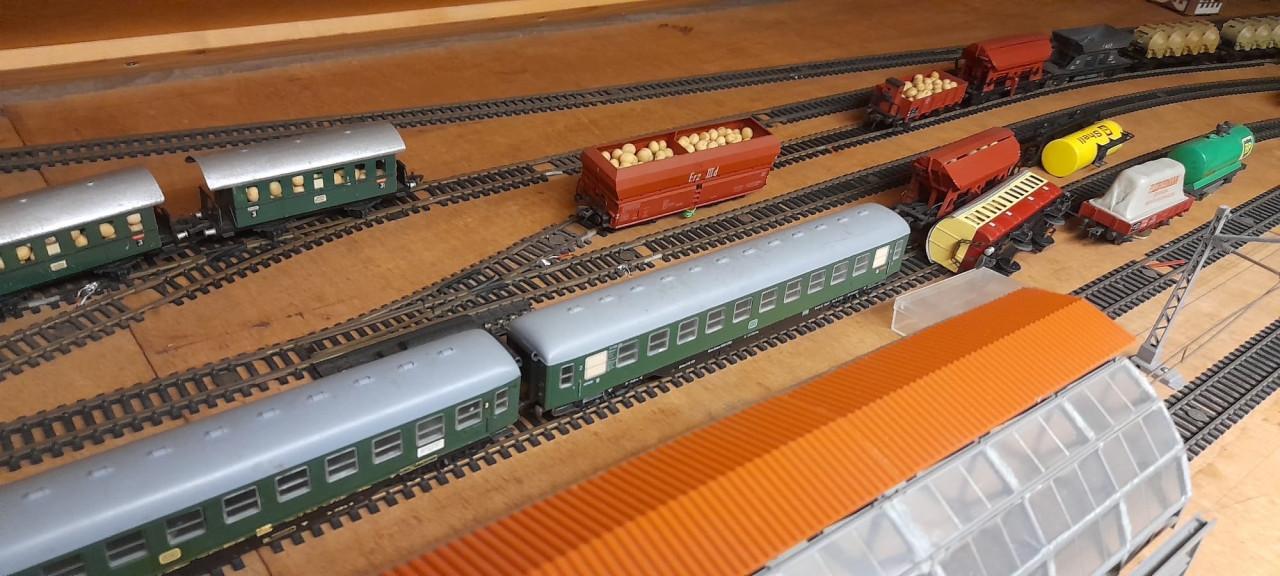 🚂 Grote modeltrein baan + veel rails & accessoires – compleet pakket!