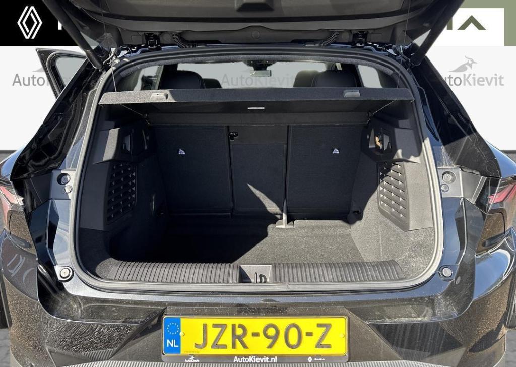 Renault Scenic e-tech ev87 long range iconic