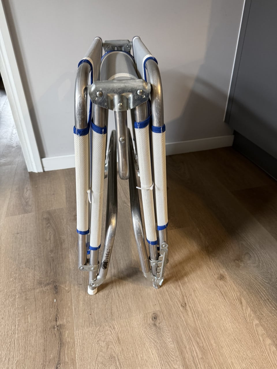 Dukdalf verstelbaar ligbed met aluminium frame