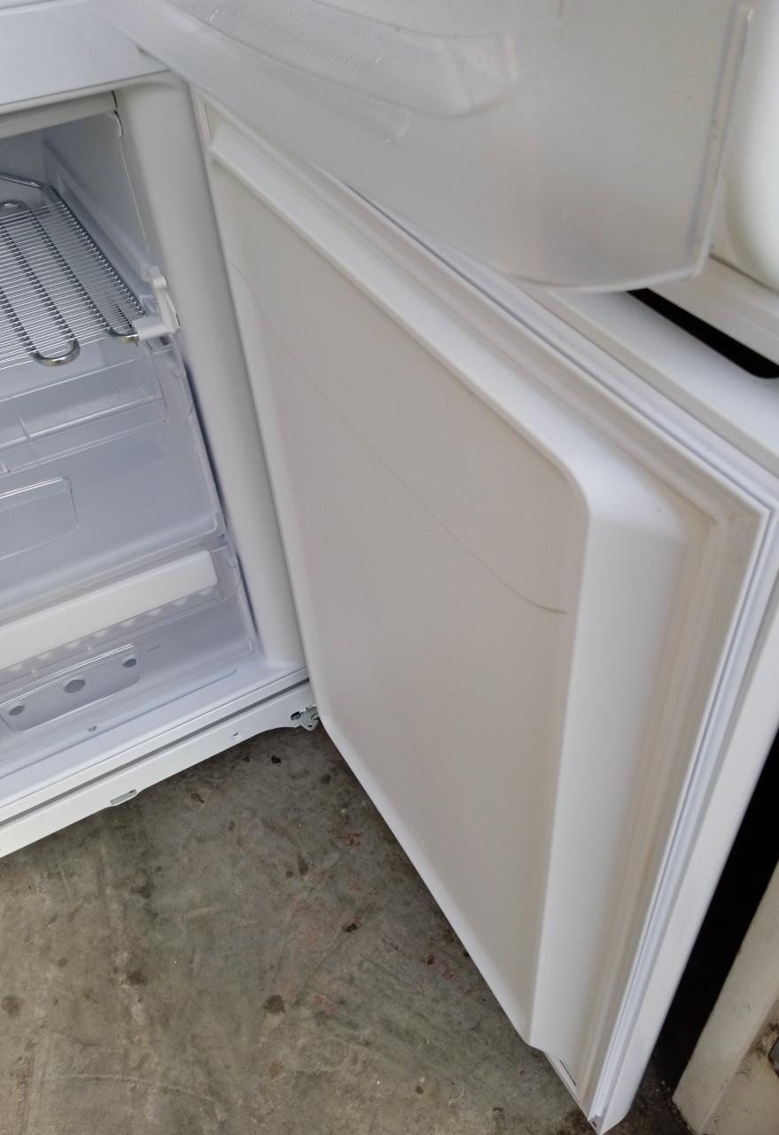 Mooie grote Indesit koelvries-combinatie