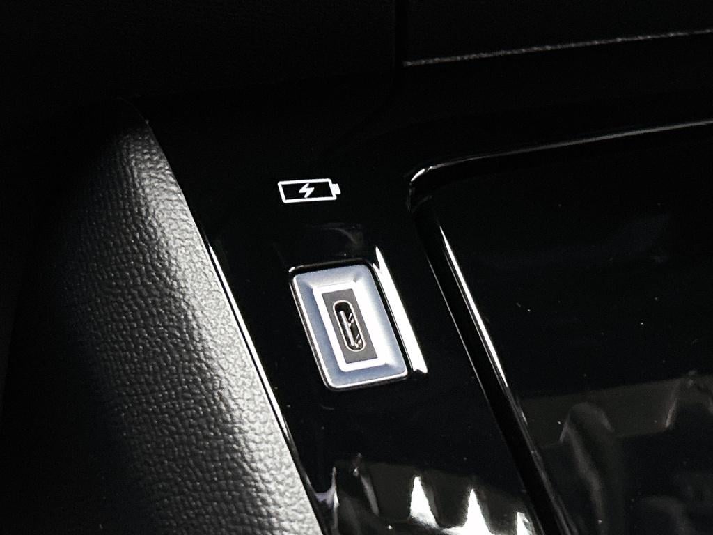 Peugeot 2008 100 pk allure | rijklaar | keyless entry | 360 camera | adapti