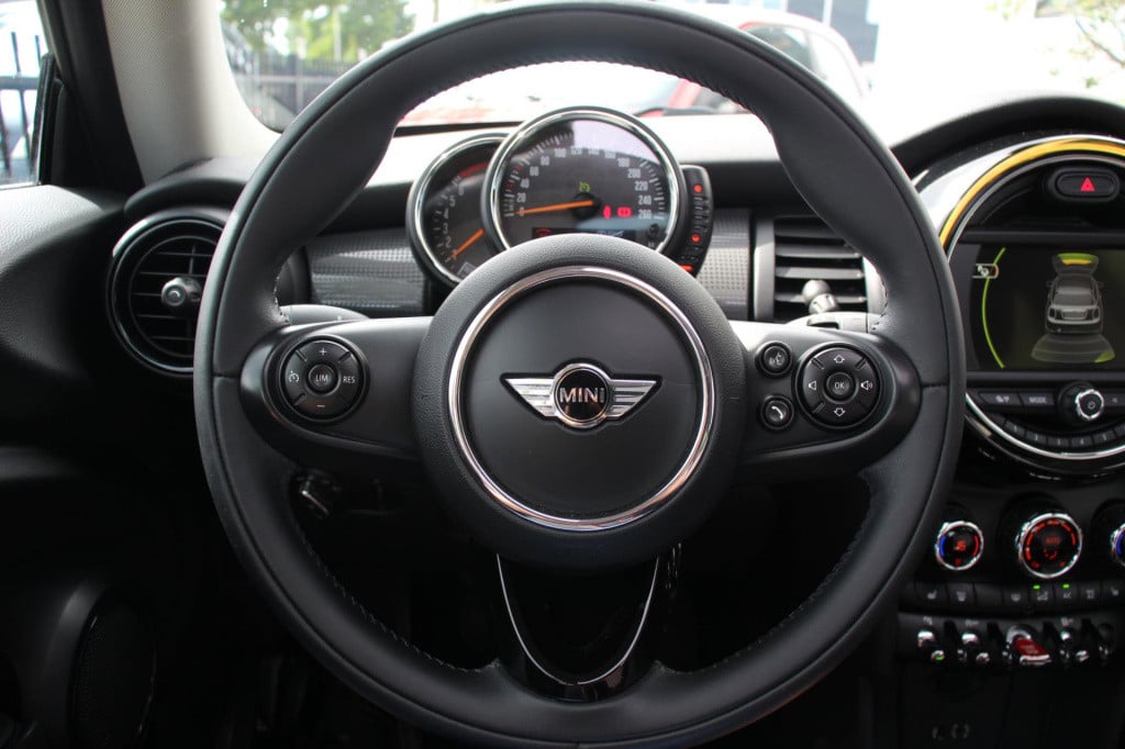 Mini One mini 1.2 chili business - pano - pdc rondom - led - stoel verw - n