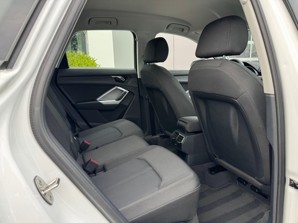 Audi Q3 35 tfsi advanced * matrix led * keyless * stoelverwarming * virtual