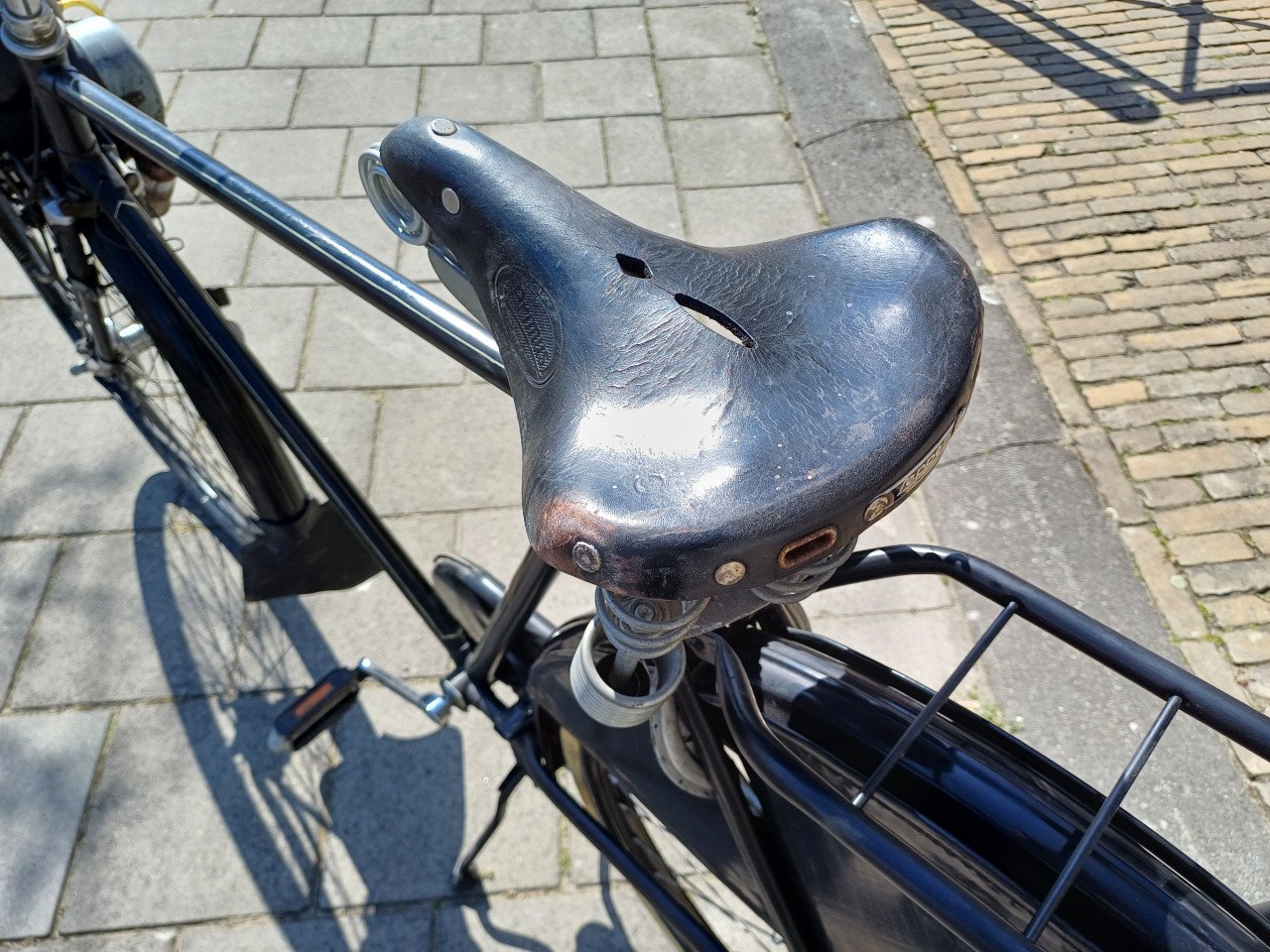 Berini ei brom fiets met kenteken