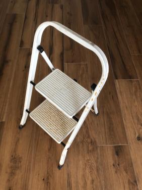 Handig klustrapje met 2 treden - Ideaal voor thuis