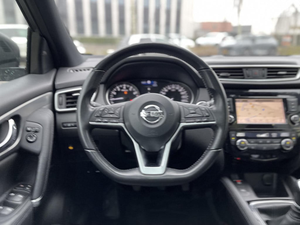 Nissan Qashqai 1.3 dig-t tekna + | panoramadak | apple carplay/android auto