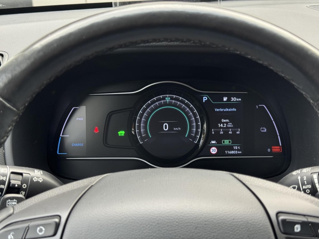 Hyundai Kona ev premium 64 kwh soh 95%, incl. accucertificaat!