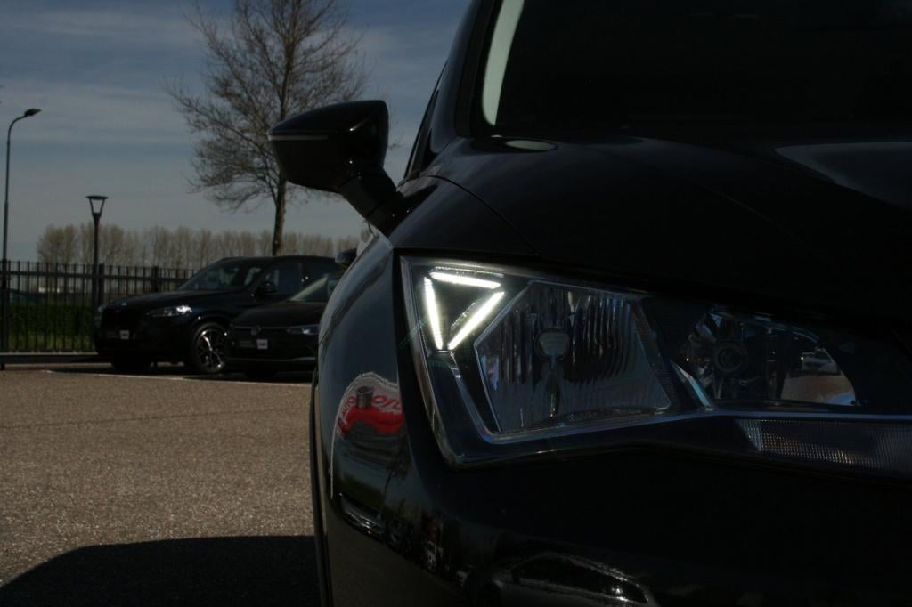 Seat Ateca 1.0 ecotsi style / navi / cruise / pdc