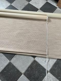 Rolgordijnen Veneta, waarvan 1 verduisterend