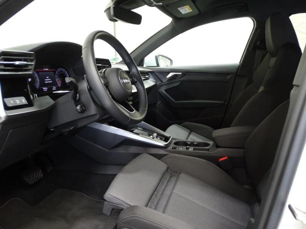 Audi A3 35 tfsi 150pk s tronic s line edition