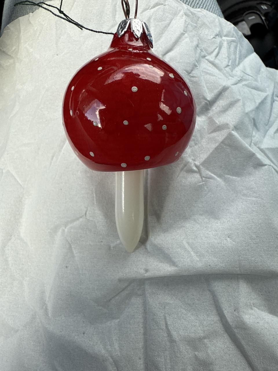 Antieke vintage kerstbal Paddestoel