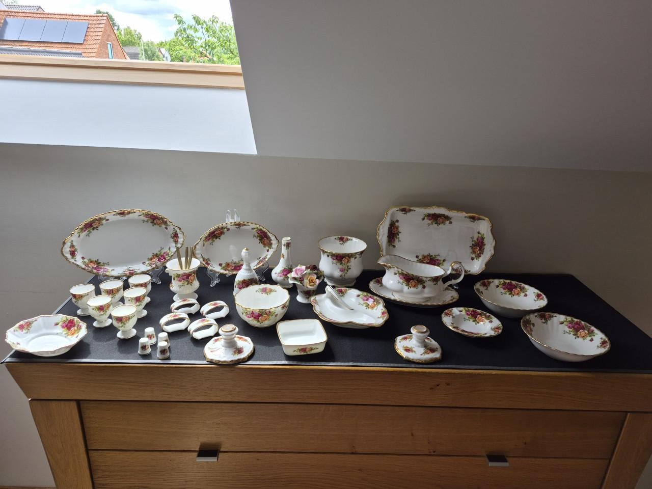 Royal Albert Old Countr Roses