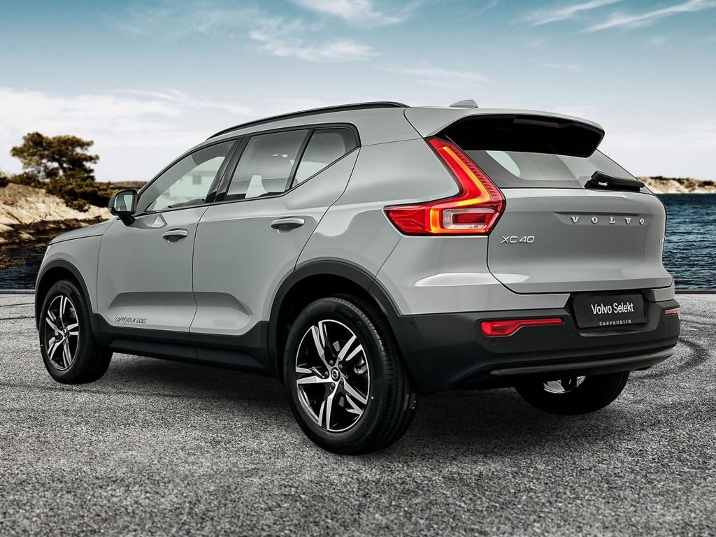 Volvo XC40 b4 gt plus dark