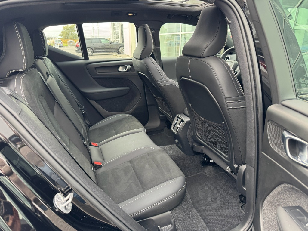 Volvo XC40 recharge ultimate 70kwh| panodak| adap.cruise| 360camera| h&k so