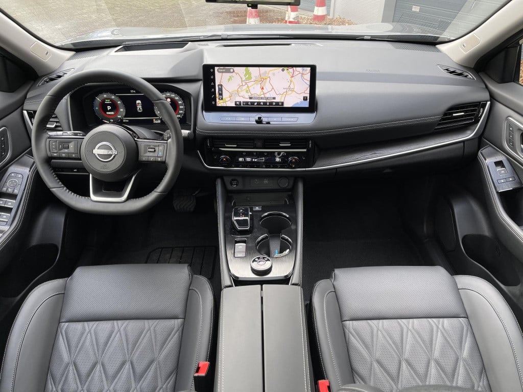 Nissan X-Trail 1.5 e-4orce tekna plus 4wd 7p.