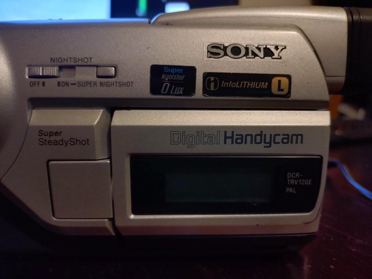 Video8 + Digital8 camera voor digitaliseren!