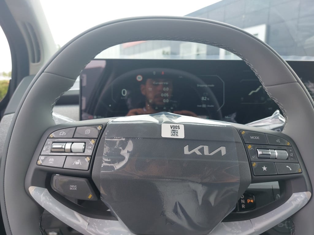 Kia Ev3 plus 58.3 kwh | snel leverbaar | navi | parkeercamera | automaat |