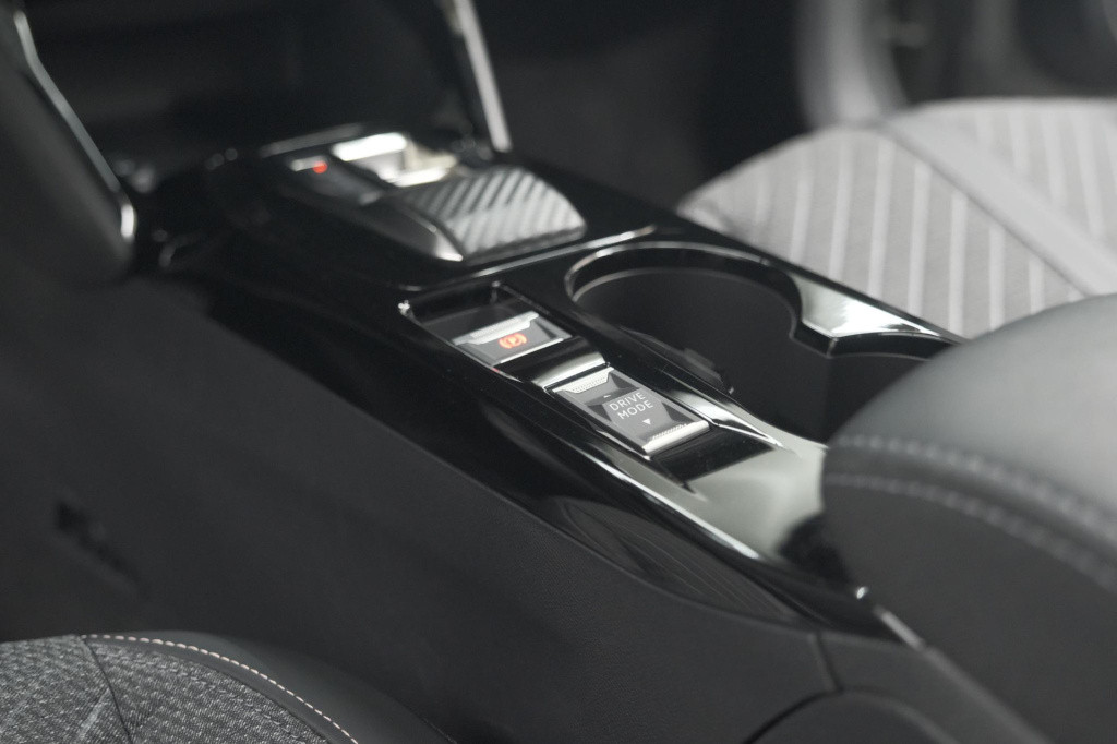 Peugeot 208 hybrid 100 e-dcs6 allure | camera | adaptieve cruise control | 