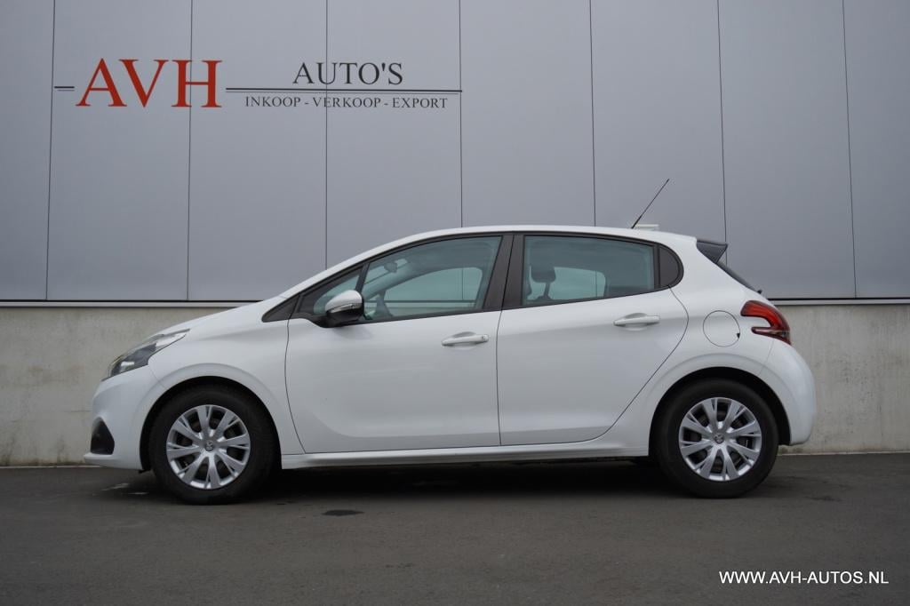 Peugeot 208 1.6 bluehdi blue lease