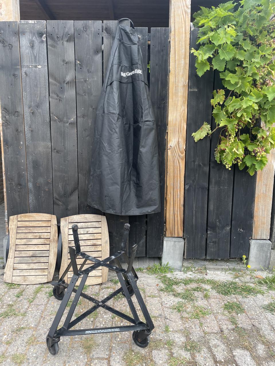 Big Green Egg large onderstel + hoes + zijtafels