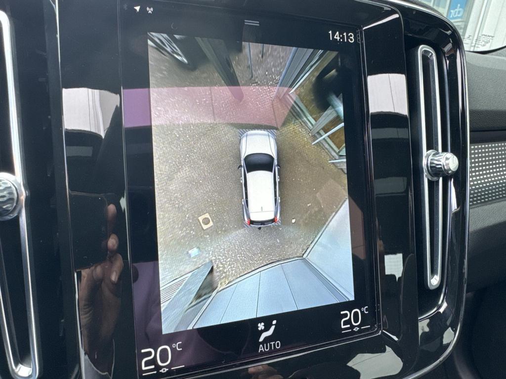Volvo XC40 1.5 t5 recharge r-design |panodak | trekhaak | harman kardon