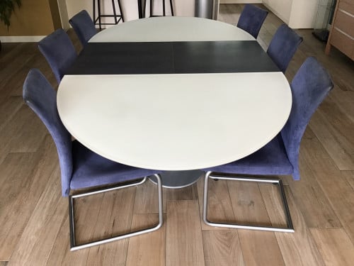 Eettafel met 6 stoelen
