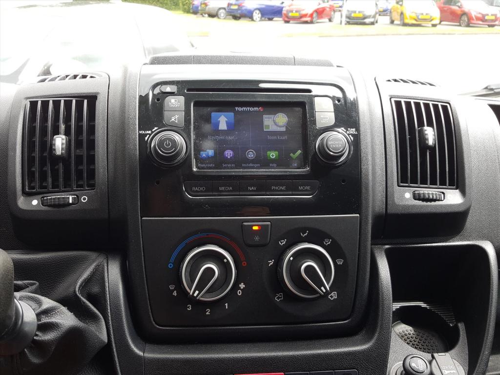 Peugeot Boxer gb 330 l1h1 bluehdi 130pk premium pack navigatie | airco | cr