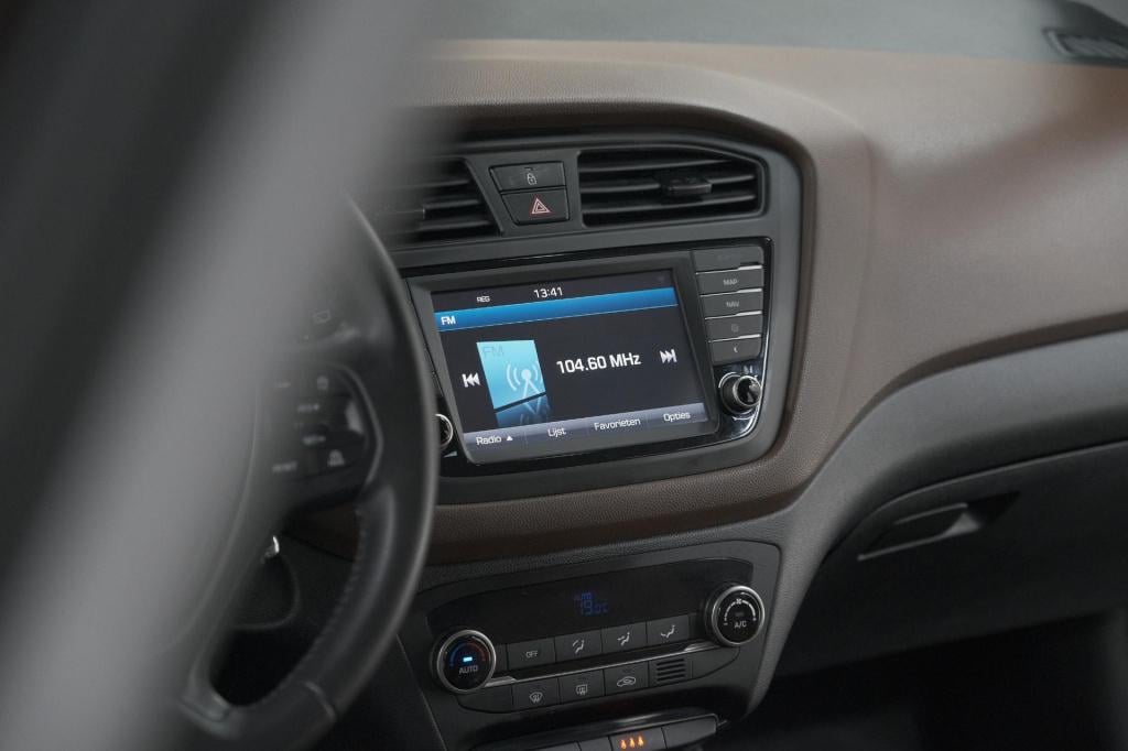 Hyundai I 20 1.0 t-gdi comfort | navigatie | camera | parkeersensoren