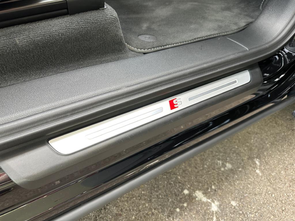 Audi Q7 55 tfsi e quattro pro line s-line | panoramadak | luchtvering | tre