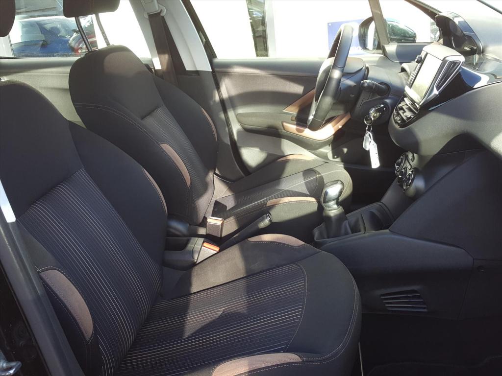 Peugeot 208 1.2 vti 82pk 5d urban soul navigatie | cruise control | airco |