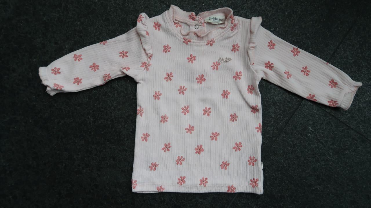 Babytruitjes, veel verschillende en alles in maatje 68 en €1,00 per stuk.