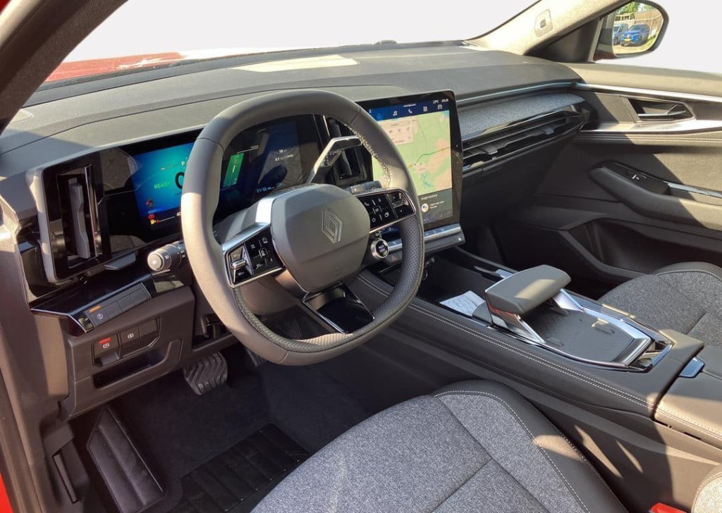 Renault Austral 1.2 e-tech full hybrid 200 techno - nieuw model / panoramis