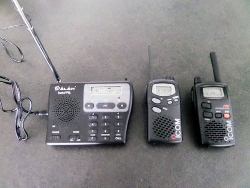 Alan Basisstation & 2x Icom Porto`s