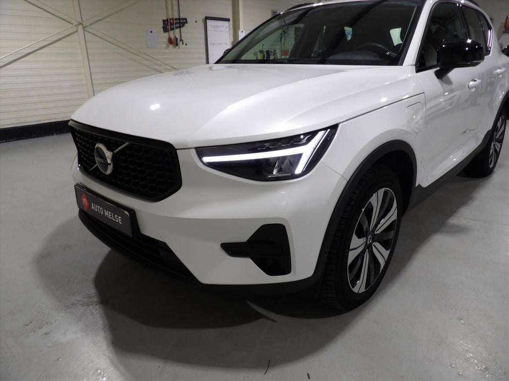 Volvo XC40 t5 plug-in hybrid 262pk aut plus dark
