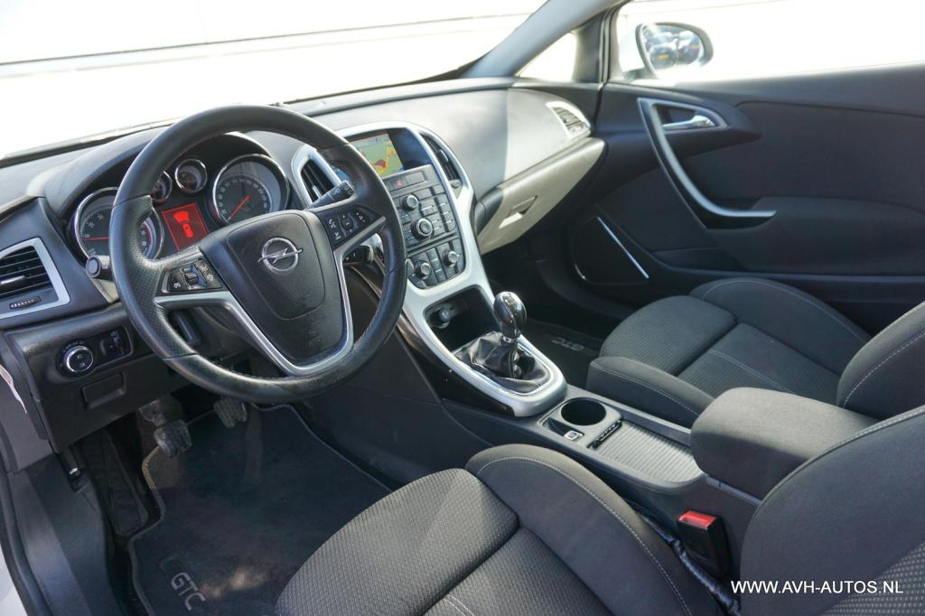 Opel Astra gtc 1.4 turbo sport