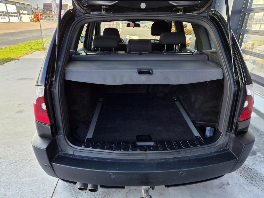 BMW X3 2.5i executive