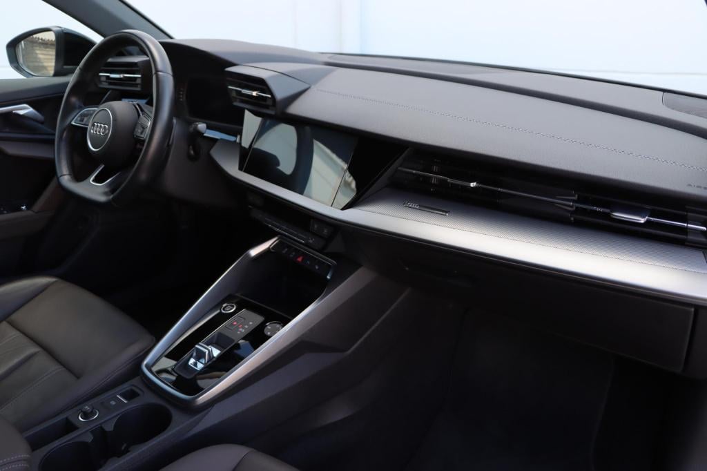Audi A3 limousine 35 tfsi s edition 150pk s tronic