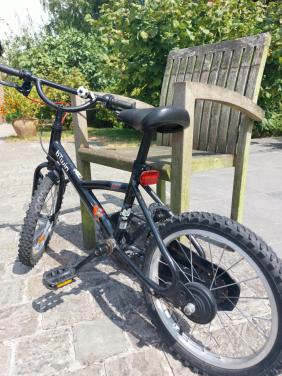 Cross fiets zwart bTwin 16 inch