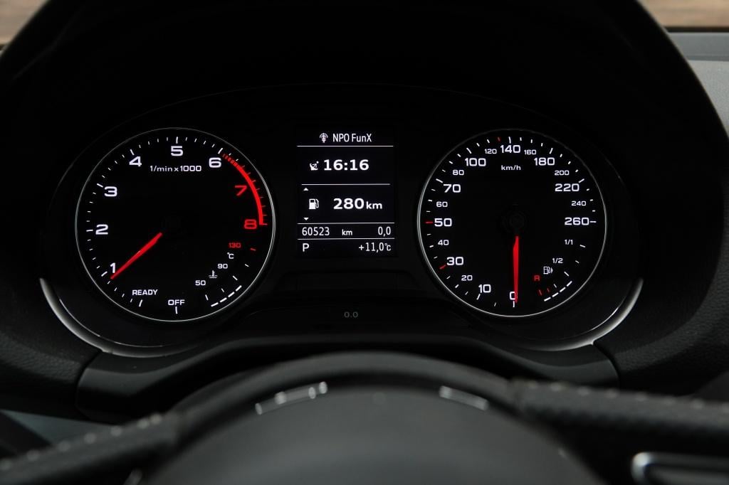 Audi Q2 40 tfsi | s line | pano | pdc | cruise |