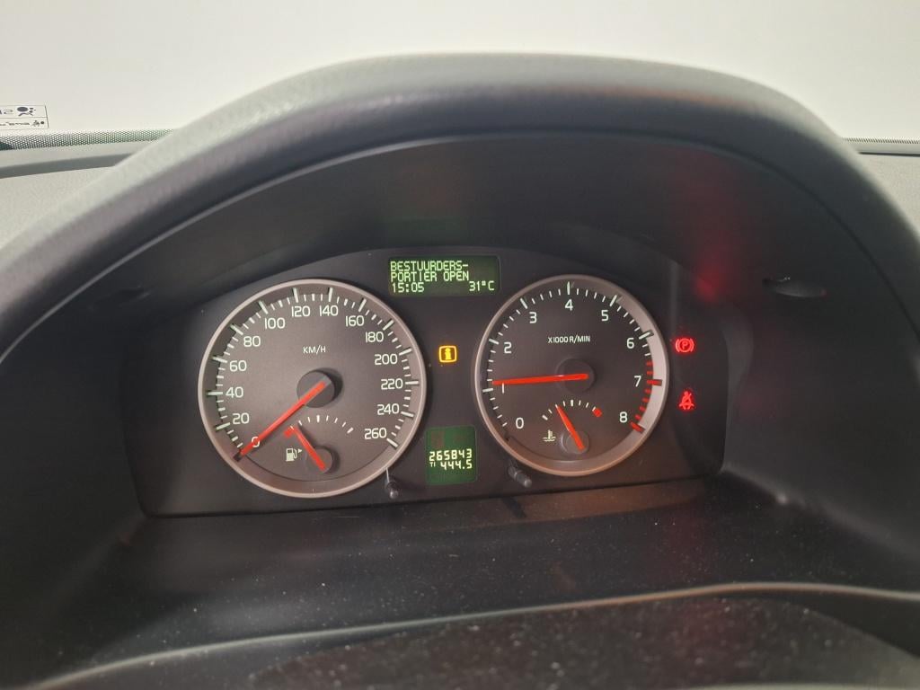 Volvo V50 1.8 momentum | trekhaak | airco | cruise control