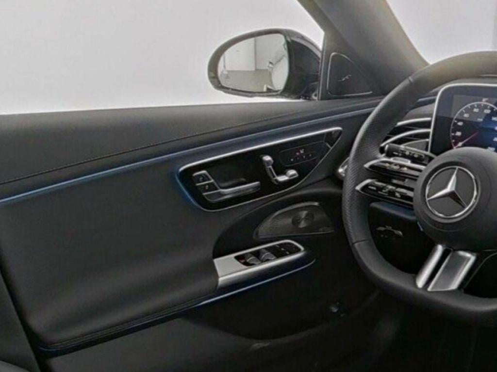 Mercedes-Benz E-Klasse estate 300 e edition amg line l airmatic l panoramad