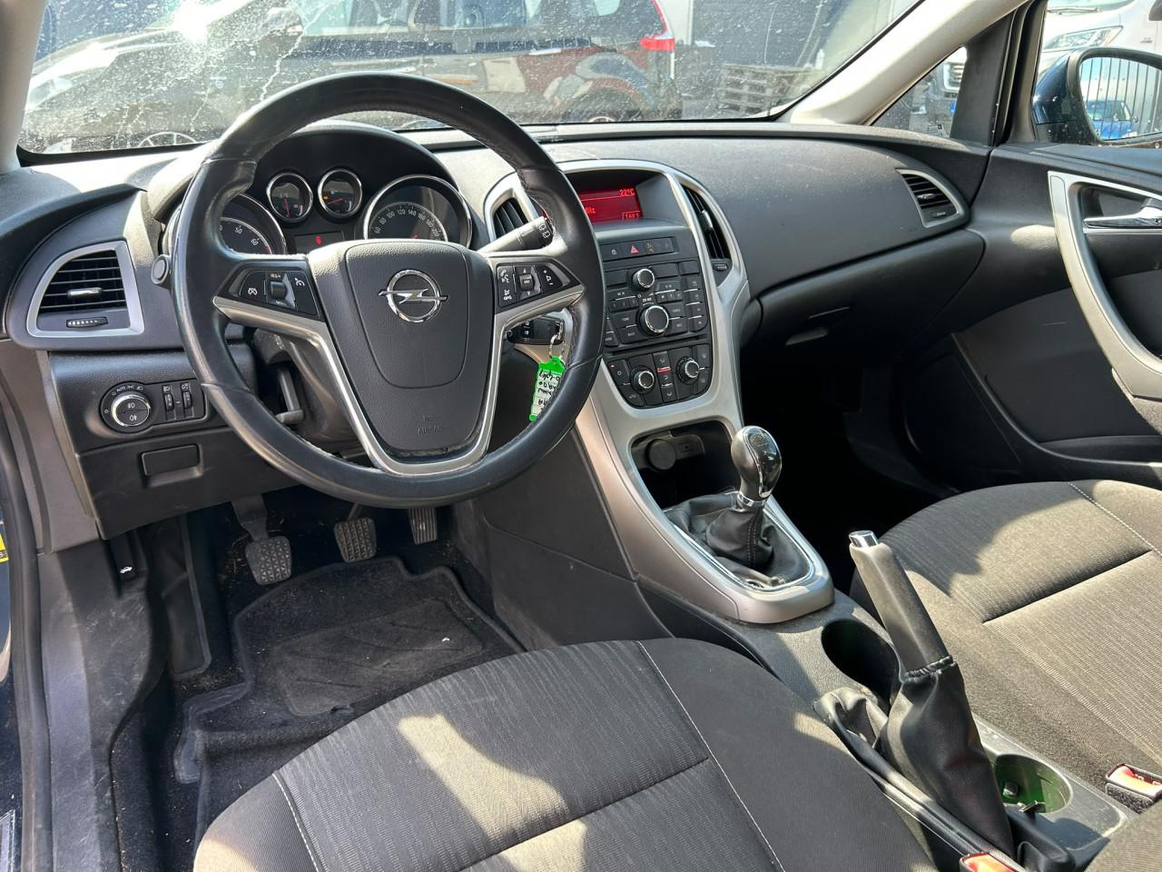 Opel Astra 1.4 Turbo Edition Airco Cruise 17" LM Regensensor Opel Eye APK