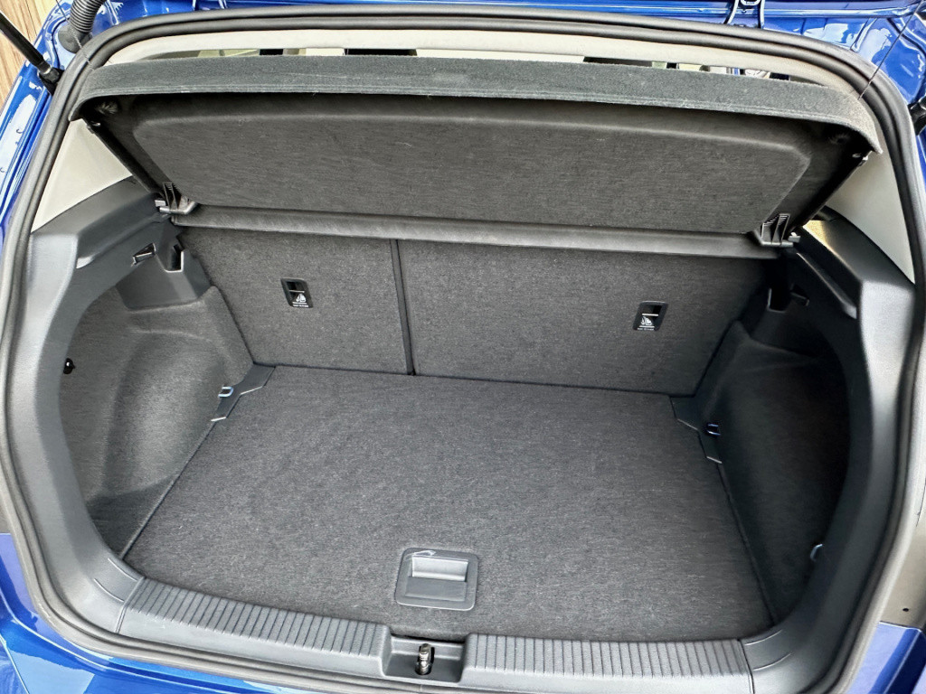 Volkswagen T-cross 1.5 tsi 150pk dsg active | r-line exterieur | navi | led