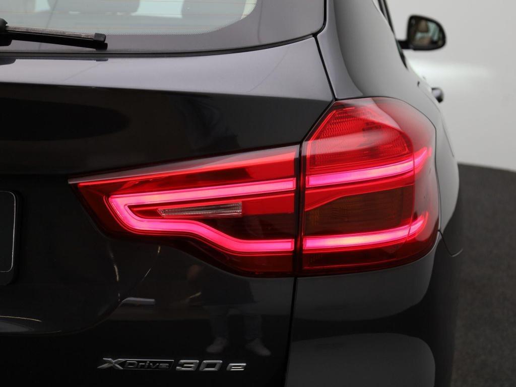 BMW X3 xdrive30e high executive | automaat | panorama dak | climate control