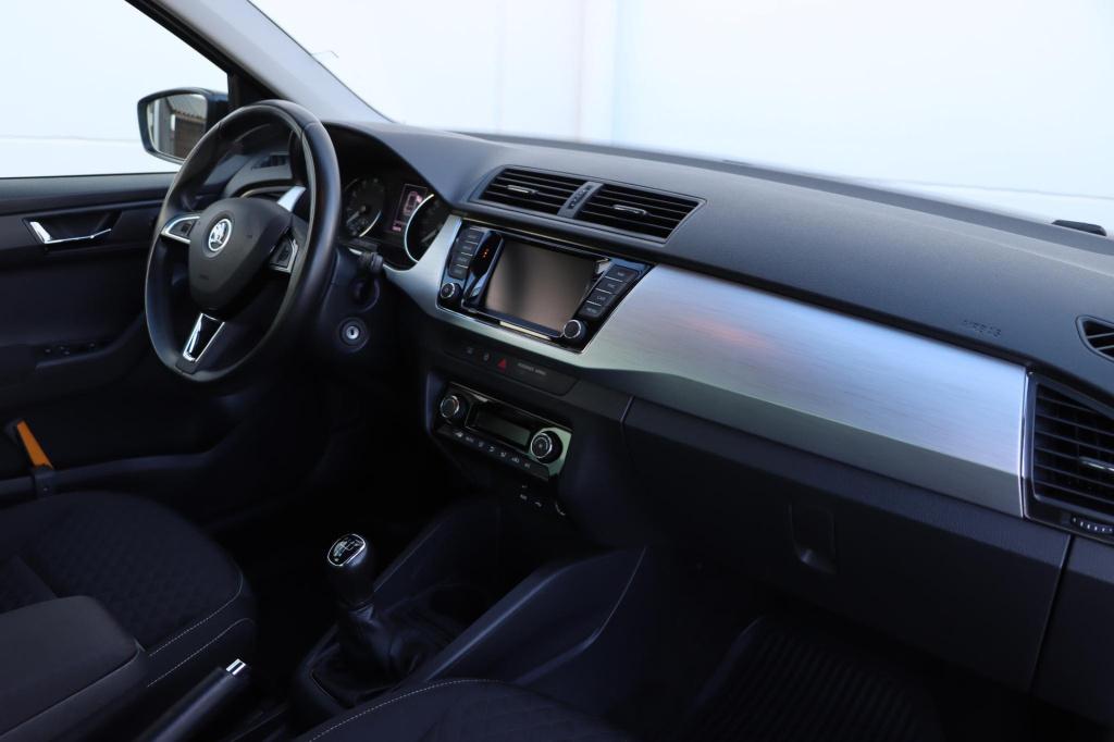 Skoda Fabia 1.2 tsi drive 90pk