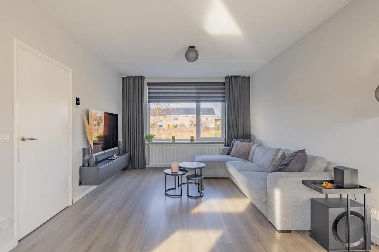 42m² Licht houten kliklaminaat + ondervloer